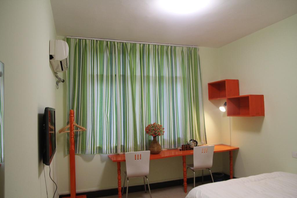 יאנג שואו Tiffany Hostel חדר תמונה
