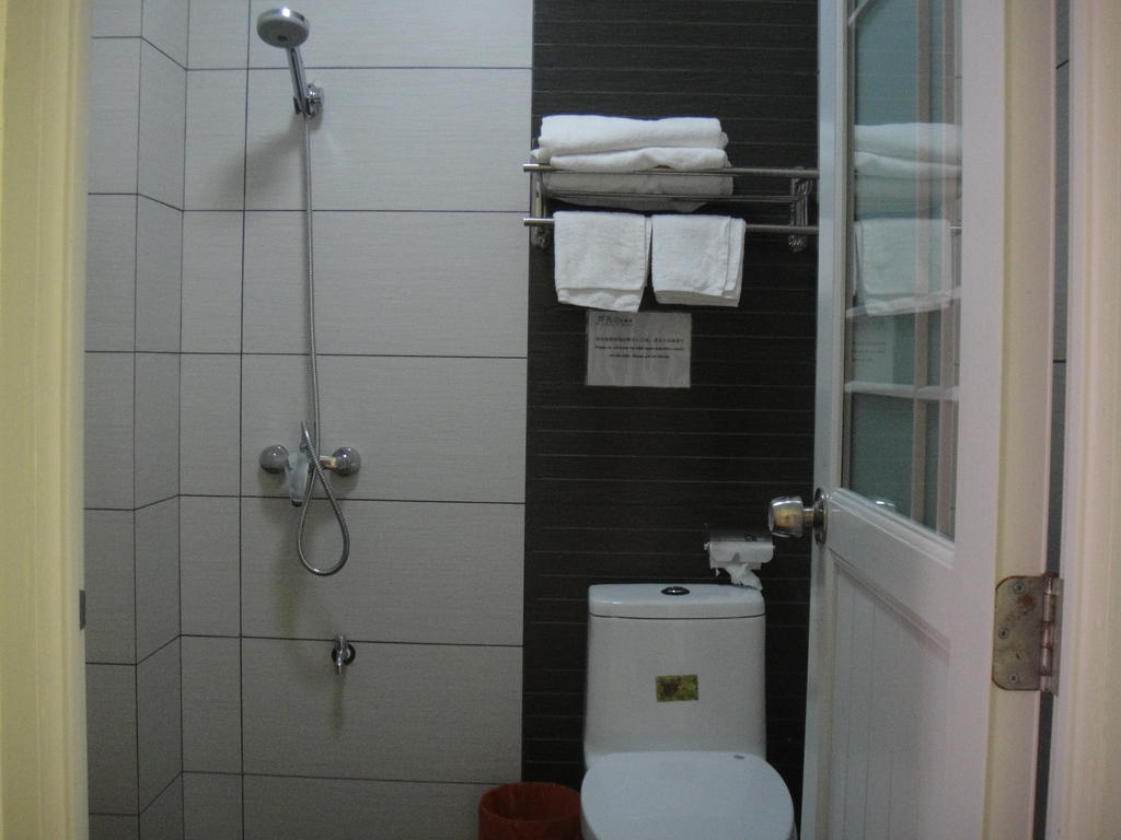 יאנג שואו Tiffany Hostel חדר תמונה