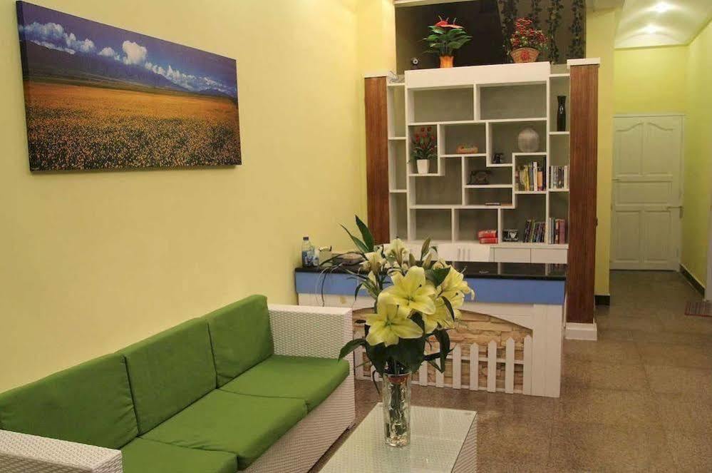 יאנג שואו Tiffany Hostel מראה חיצוני תמונה