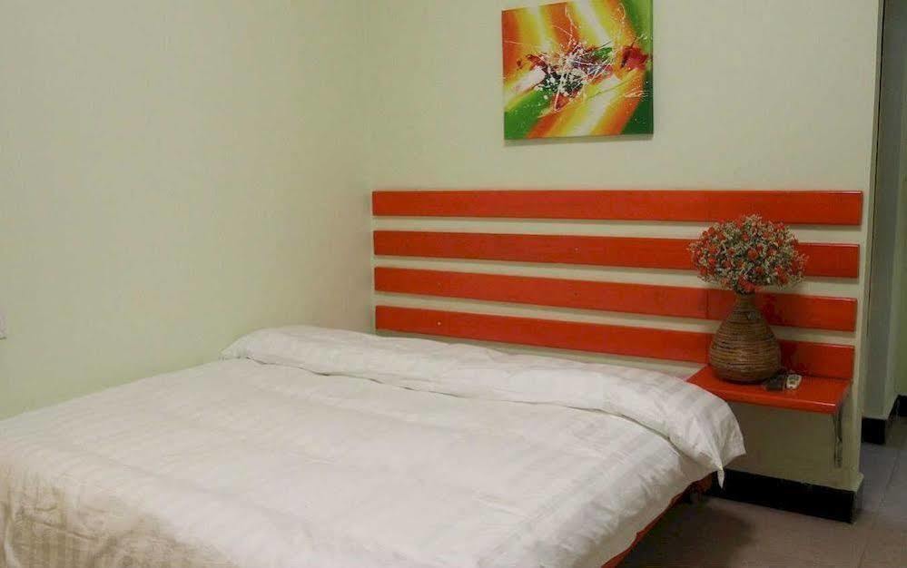 יאנג שואו Tiffany Hostel מראה חיצוני תמונה